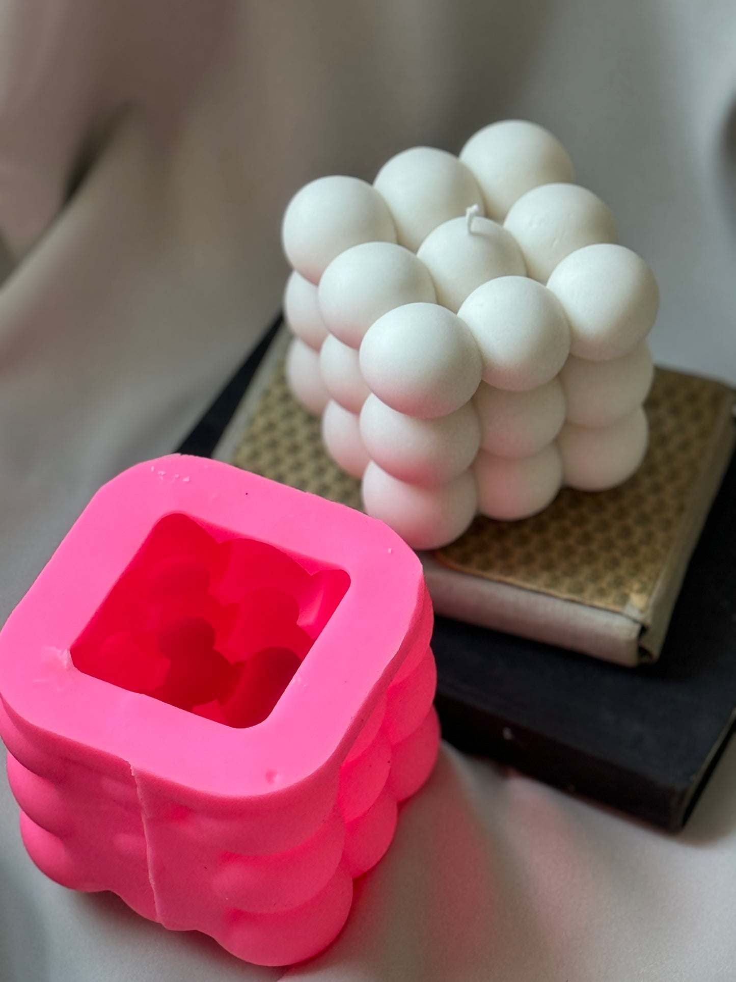 XL BUBBLE CANDLE